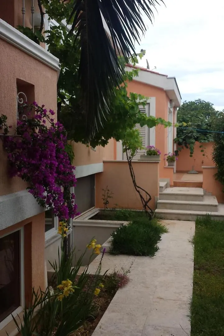 Apartments Vladimir 1262 Medulin Croatia